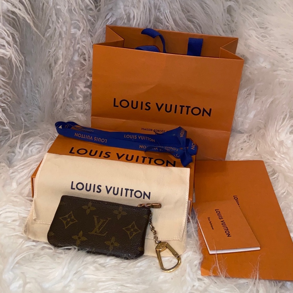 Authentic Louis Vuitton Cles Key Pouch
